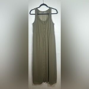 Sparkle and Fade Olive Green Sleeveless Maxi Dress. Fully Lined. Size Medium.